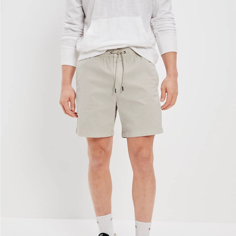 American Eagle Flex 5.5" Lived-In Trekker Short Size Large